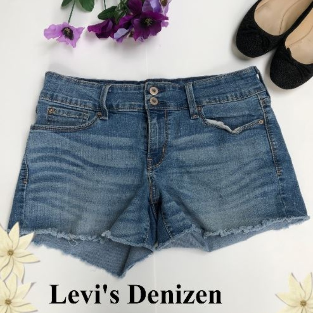Denizen from Levi's Modern Shorts Frayed Size 4